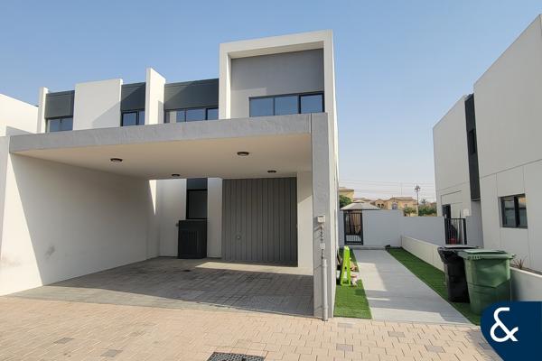 Vastu | Corner | Vacant | Close to Pool